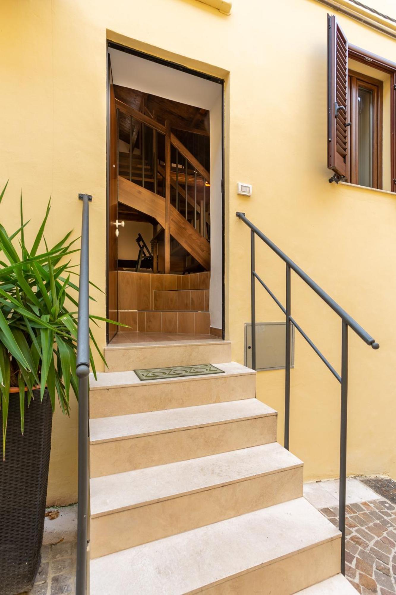 Loft Teate Apartment Chieti Luaran gambar